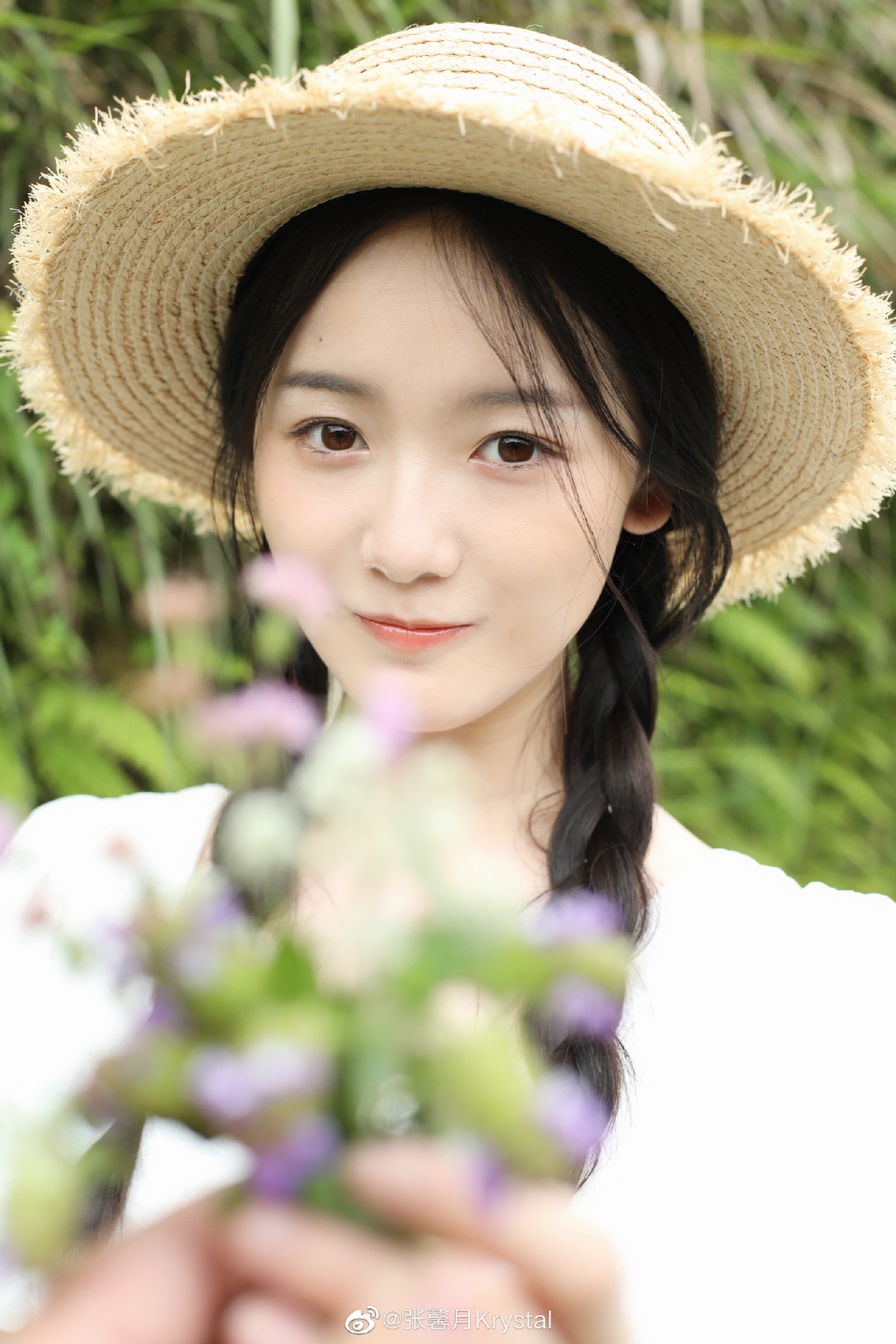 美女演员张馨月迷人写真美照欣赏好看_高清图集_新浪网