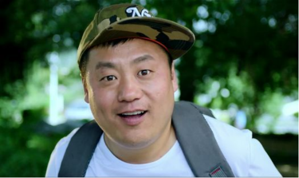 宋晓峰女儿因长相意外走红眉清目秀气质灵动被指不像爹