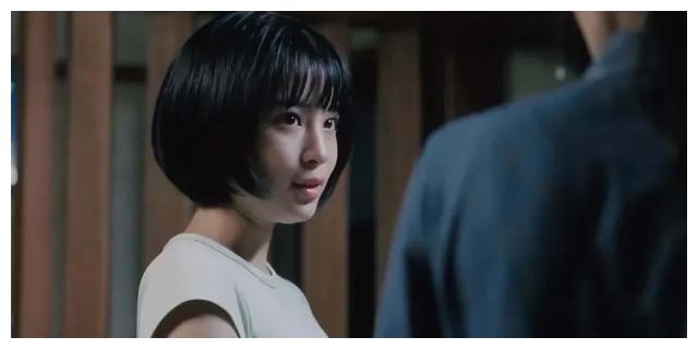 2015年6月13日,广濑铃搭档绫濑遥,长泽雅美,夏帆主演的剧情片《海街