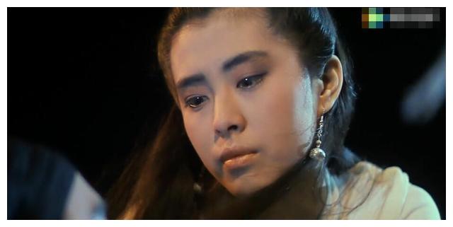 因为她是一个冤死的孤魂野鬼,被树妖姥姥控制着