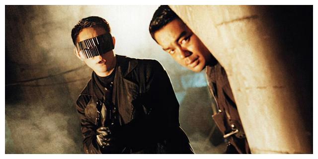 武侠之路受挫的徐克尝试创新,结果意外挽救了李连杰的好莱坞事业|黑侠