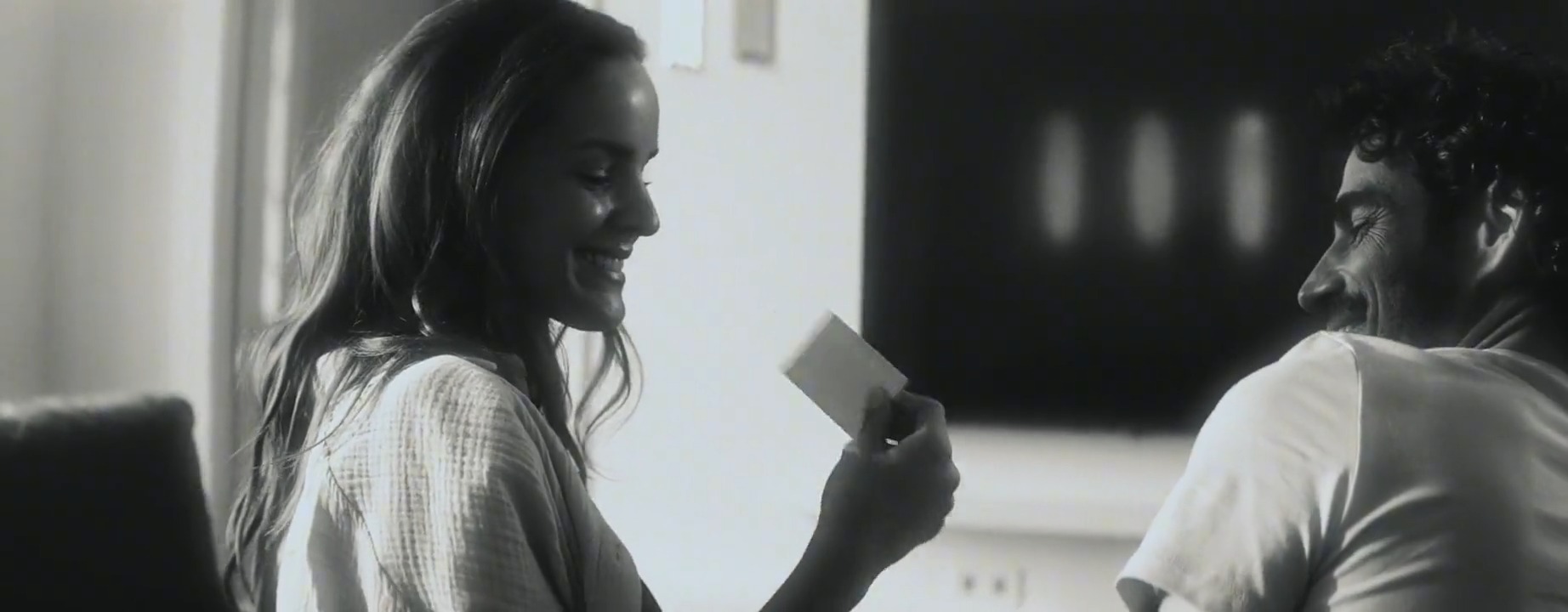 吉他与布达佩斯的双向奔赴：这首浪漫序曲，是城市写给爱情的情书