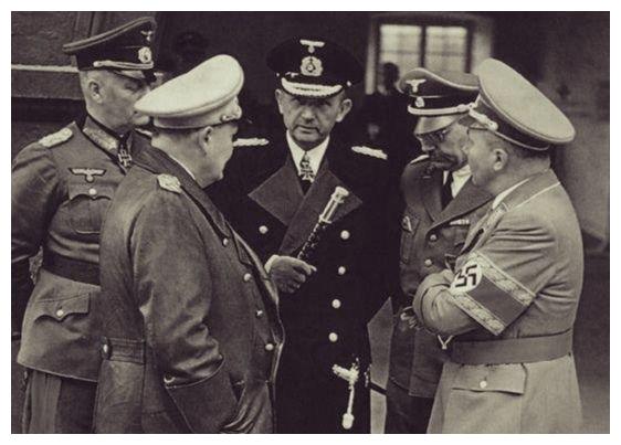 纳粹两个魔头戈林和希姆莱,谁的级别和权力更大?要分时段来解读