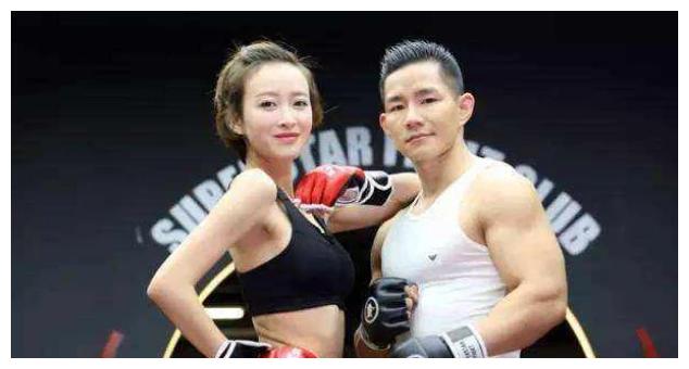 中国拳王杨建平身价过亿娇妻气质神似林志玲两人婚后很幸福
