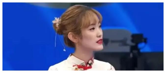 EDG夺冠,翻译小姐姐也火了!中英韩三语无缝切换,圈粉大批网友休闲区蓝鸢梦想 - Www.slyday.coM EDG夺冠,翻译小姐姐也火了!中英韩三语无缝切换,圈粉大批网友休闲区蓝鸢梦想 - Www.slyday.coM