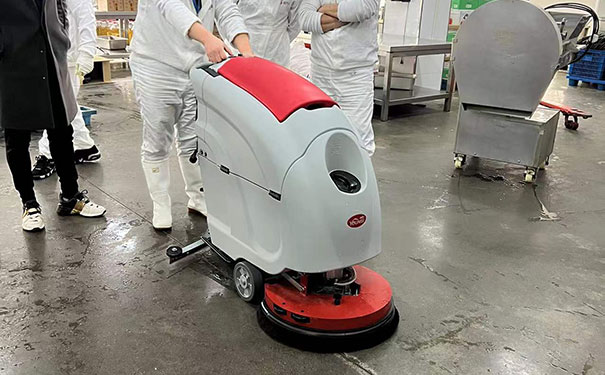 东台洗地机助力工业工厂车间地面清洁