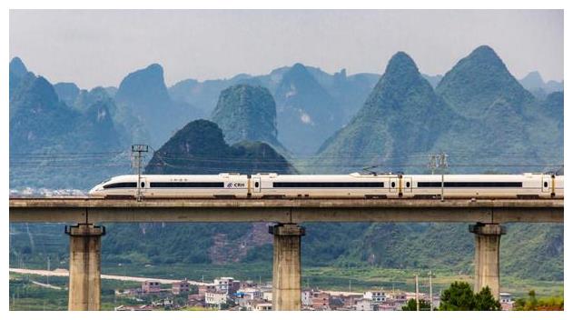 兰太高速铁路从太原枢纽引出,经山西省,陕西省,甘肃省,宁夏,最后引入