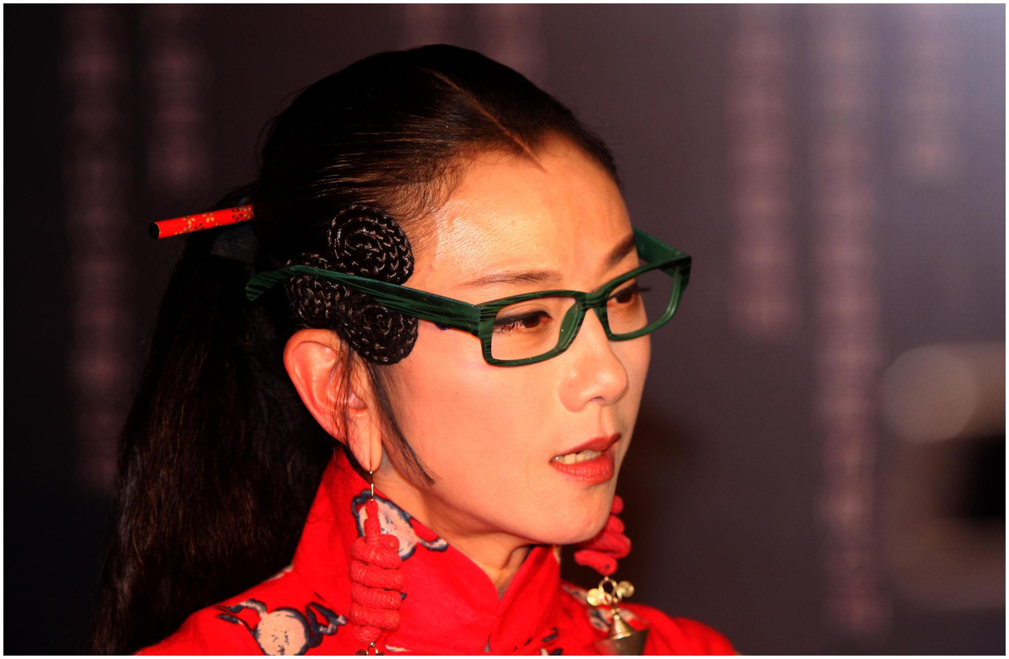 杨丽萍新作春牛图曝光,网友说没上春晚是对的,杨丽萍选择没有错__财经