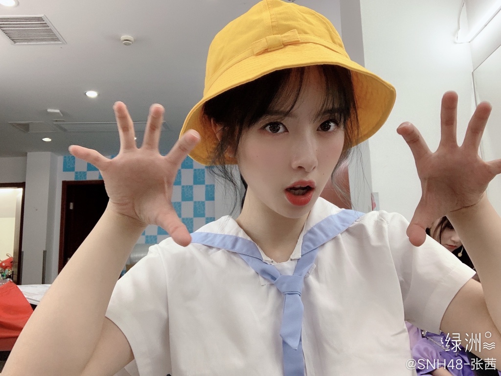 偶像美少女snh48-张茜迷人写真美照欣赏