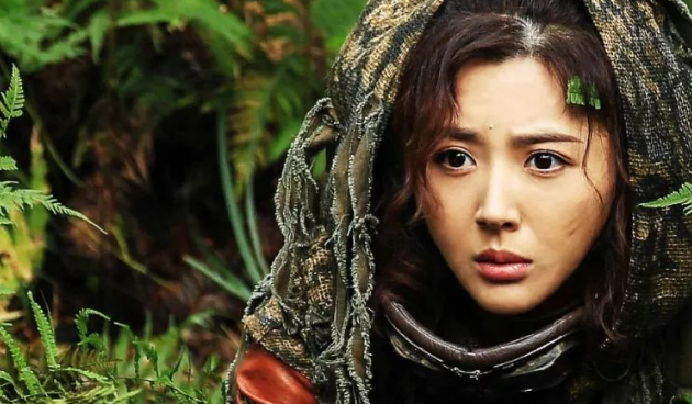 本是杨幂助理,因漂亮被导演看中,今与胡歌搭戏,火得一塌糊涂