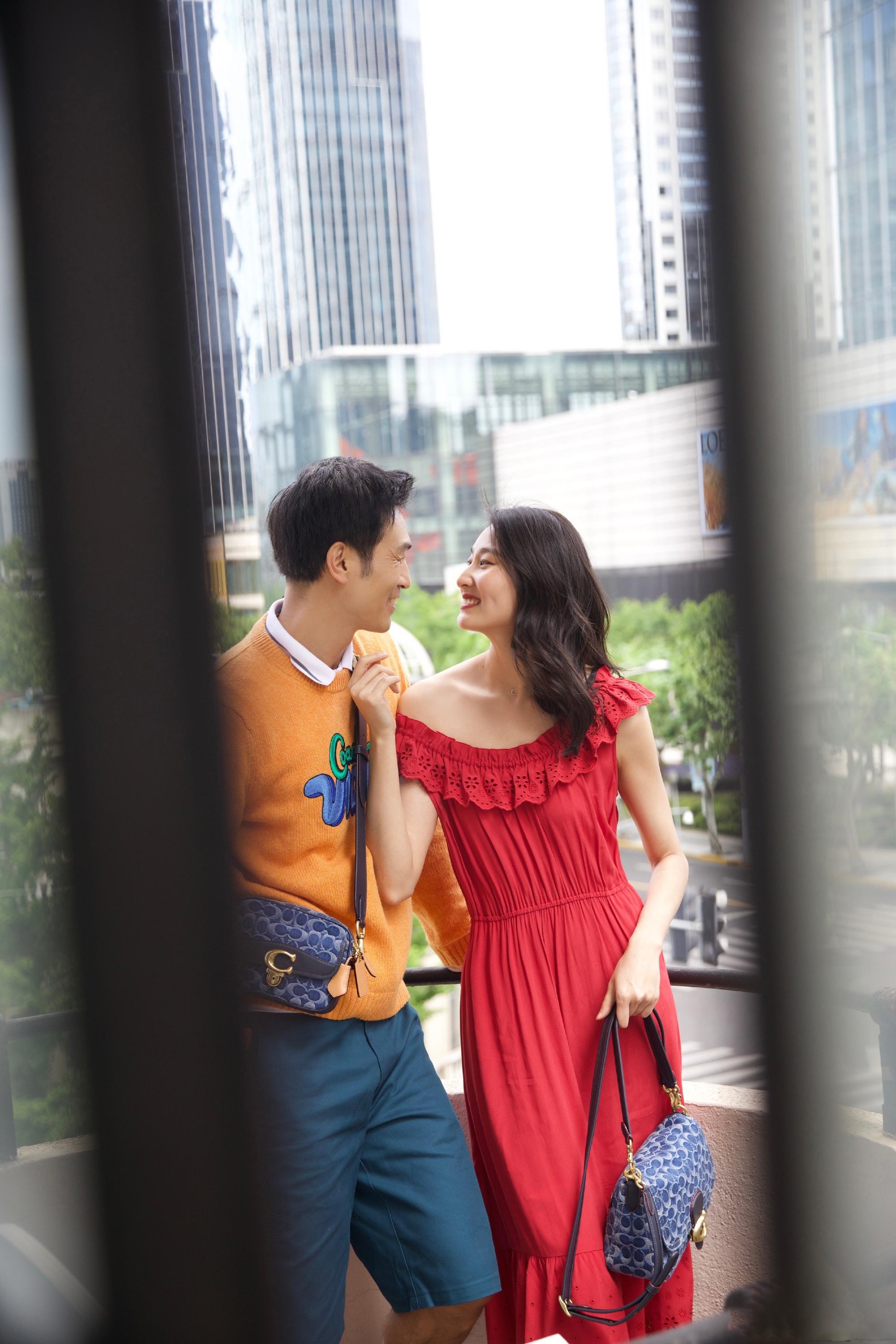 520将至超模情侣档王诗晴与纪焕博一起沐浴初夏暖阳