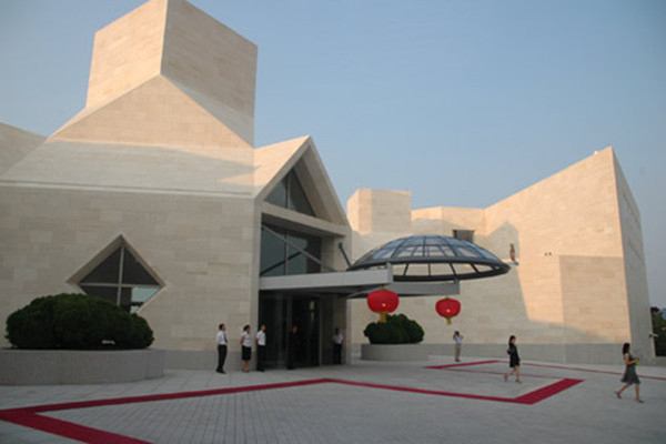 中美领事馆"战役"下,来看看单地皮就2个多亿的美国驻华大使馆