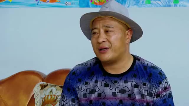 乡村爱情:赵四回家就找到刘英,让她去叫郭金山回来吃饭.