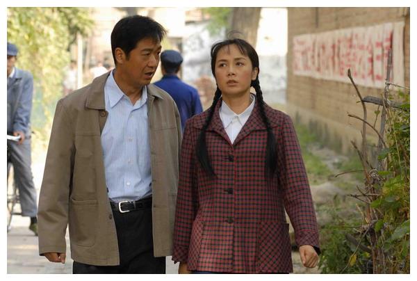 《金婚》中获得好评最多的不是蒋雯丽,不是张国立,而是她!