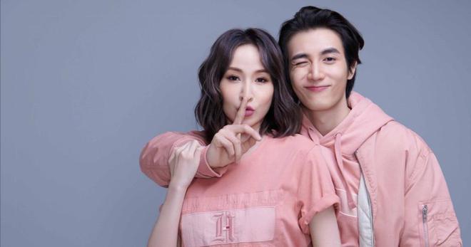 萧亚轩疑和黄皓分手,台媒爆料称被狗咬伤后毁容,缺乏安全感导致休闲区蓝鸢梦想 - Www.slyday.coM 萧亚轩疑和黄皓分手,台媒爆料称被狗咬伤后毁容,缺乏安全感导致休闲区蓝鸢梦想 - Www.slyday.coM