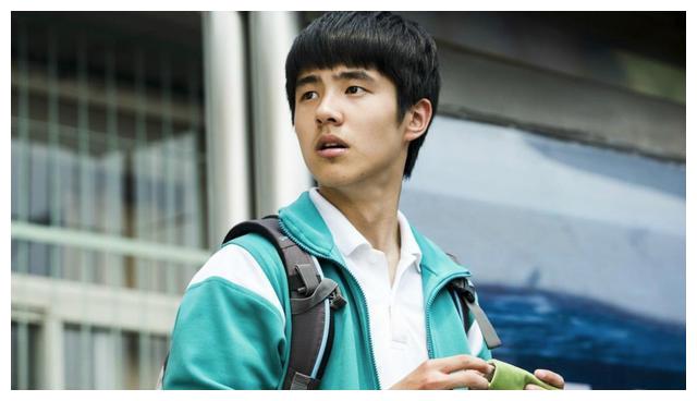 刘昊然成95后唯一票房过百亿的演员90后演员有一人比他还高