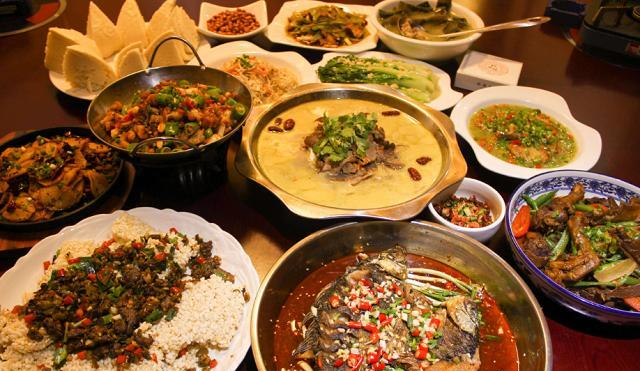 去东北餐馆吃饭,3人点5道菜,老板笑称吃完免单,上菜后都懵了休闲区蓝鸢梦想 - Www.slyday.coM 去东北餐馆吃饭,3人点5道菜,老板笑称吃完免单,上菜后都懵了休闲区蓝鸢梦想 - Www.slyday.coM