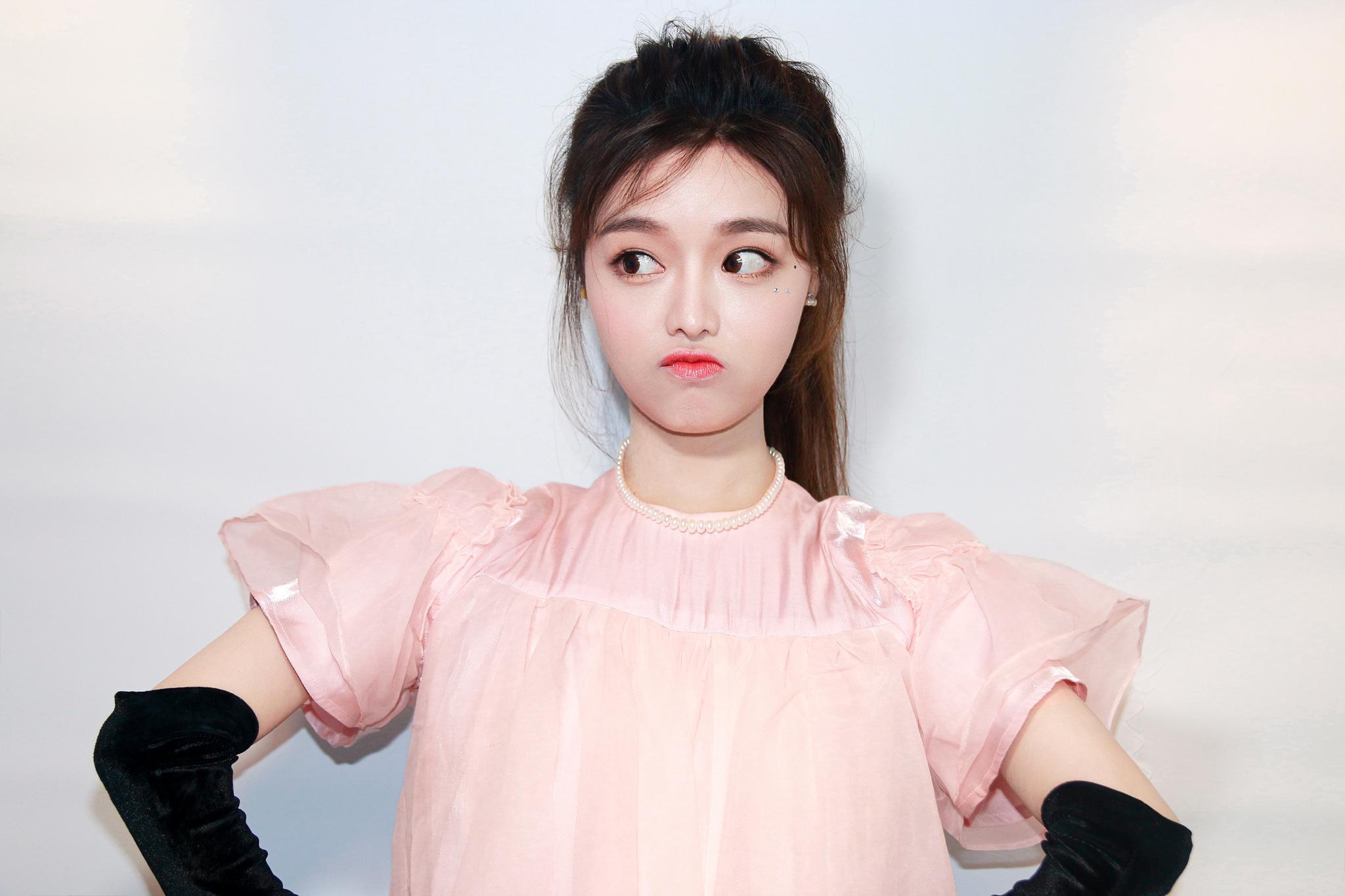 《黄霄云的neverland》成长篇上线 属于二十一岁的赤诚宣言