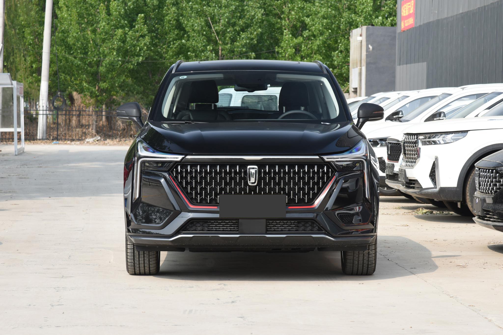 奔腾t55的外观采用了一汽奔腾全新的光影哲学3.