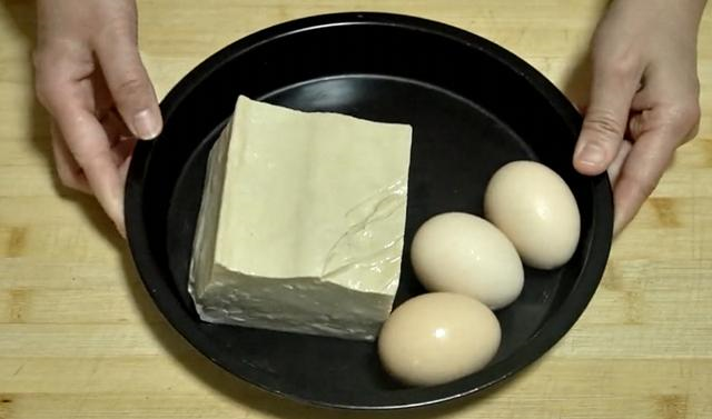 今天才知道，这样蒸鸡蛋羹，嫩滑又多汁，我家隔三差五吃一次休闲区蓝鸢梦想 - Www.slyday.coM