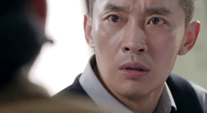 飞哥战队叶兄当上汉奸不料美女妻子比丈夫还共产主义