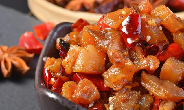 【香辣焖牛筋】▼