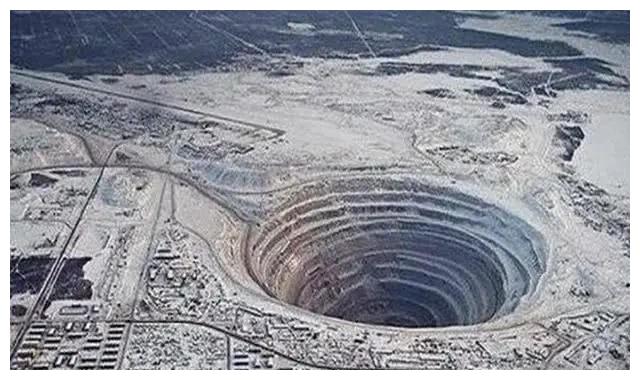苏联当年计划挖穿地球挖了12263米却突然停手什么原因