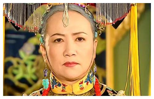 剧外婚姻幸福老公送她大钻戒|老佛爷|赵敏芬|还珠格格_新浪新闻