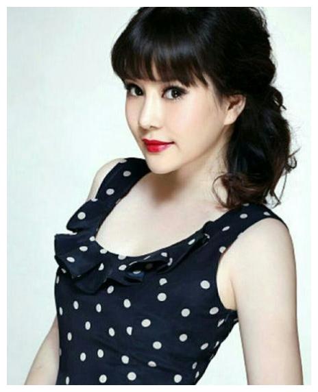 前夫侯耀文离世已13年嫁侄子打脸侯耀华的袁茵现状如何