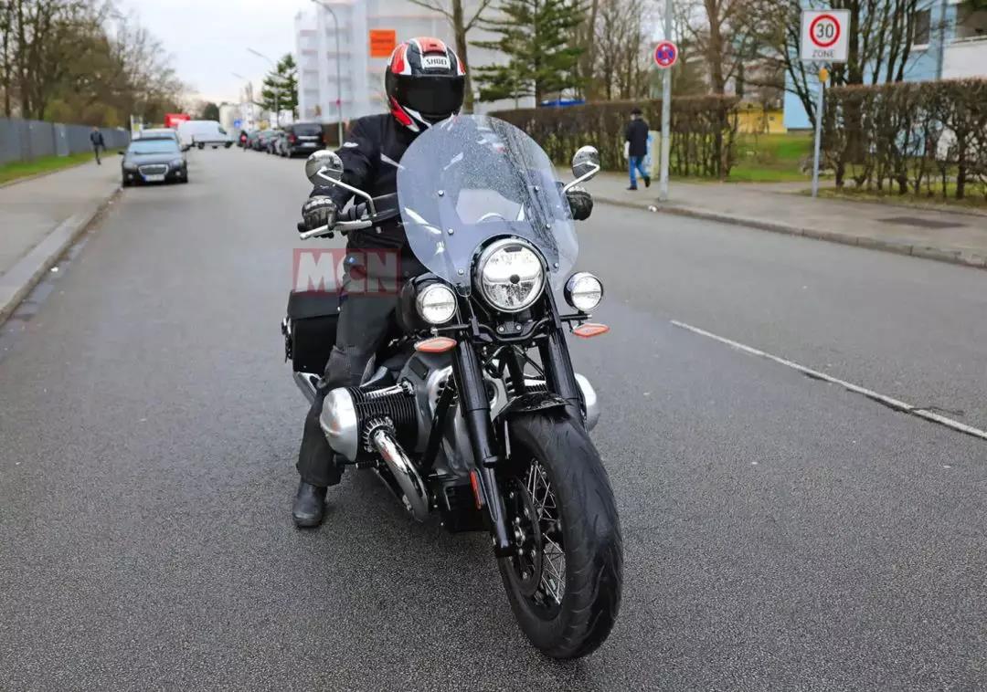 宝马1800cc大巡航无伪装曝光将下月初发布