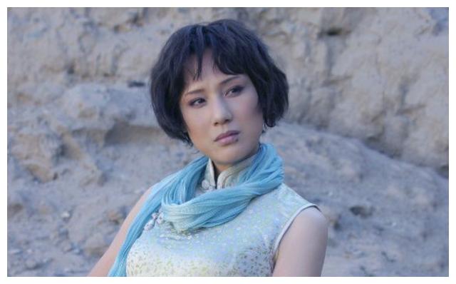 63岁"容妃"李建群遗憾去世,曾与导演同居25年,一生不婚不育