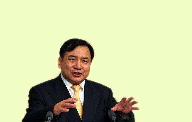 最牛的隐形富豪首位法拉利车主悬挂黑牌狂掷千金都不为所动