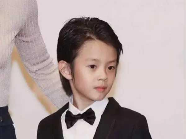 邓超孙俪9岁儿子颜值逆天在日本迅速走红号称国版流川枫