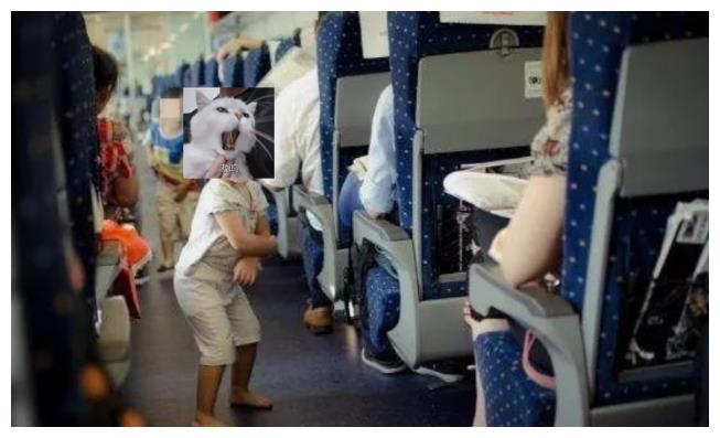 男孩高铁一路尖叫,女乘客提醒反被母亲扇耳光,这样的教育真可怕休闲区蓝鸢梦想 - Www.slyday.coM 男孩高铁一路尖叫,女乘客提醒反被母亲扇耳光,这样的教育真可怕休闲区蓝鸢梦想 - Www.slyday.coM