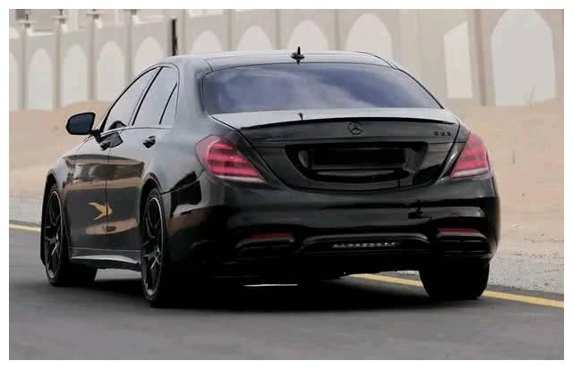 奔驰s63 amg改装案例,黑武士涂装太帅了