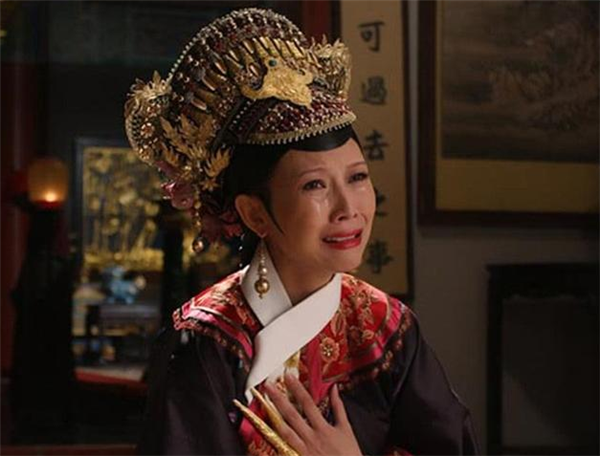 甄嬛传:最终败给甄嬛的宜修,其实从出生就是个可怜女人!