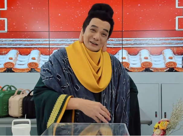 TVB“段延庆”扮演者携妻定居内地!已签约新公司,做直播带货休闲区蓝鸢梦想 - Www.slyday.coM TVB“段延庆”扮演者携妻定居内地!已签约新公司,做直播带货休闲区蓝鸢梦想 - Www.slyday.coM