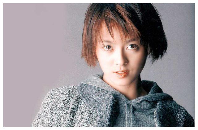 梁咏琪被誉为最讨厌女艺人狐狸精一度被万众唾弃