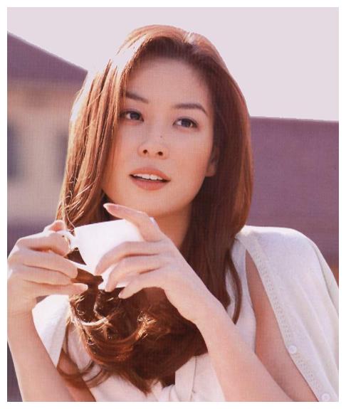 韩国女星张紫妍留下两百多页遗书自杀:酒店小姐活得都比我好