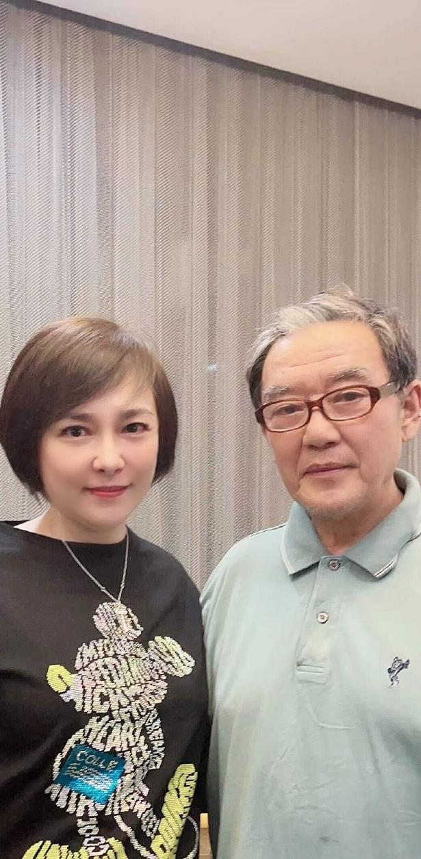 神仙姐姐朱宝意罕有分享聚会的照片