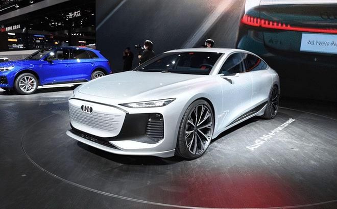 燃油版本绝唱！中期改款奥迪A6L实车到店:提供两种外观，7月上市休闲区蓝鸢梦想 - Www.slyday.coM