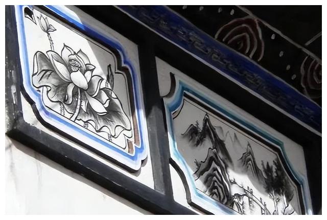 大理照壁画在房子上的水墨淡彩