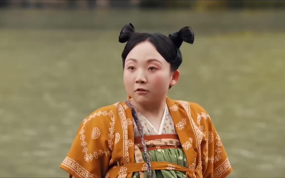 辣目洋子掉水里了我就是不救哎我就是玩儿