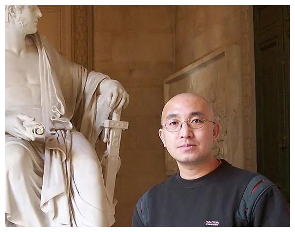 第二季一共有8位导演,分别是陈晓卿,胡博,陈磊,陈颖,刘硕,费牖明,邓洁