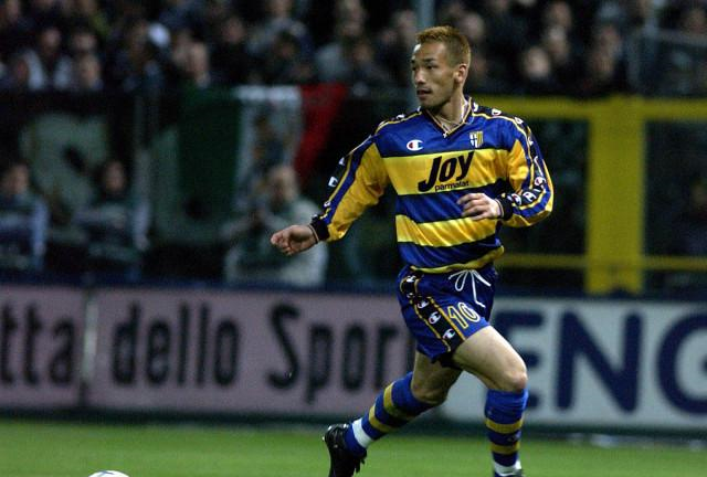 中田英寿 汶川地震捐款最多的日本人 退役后用6年只做一件事 汶川 中田英寿 汶川地震 新浪新闻