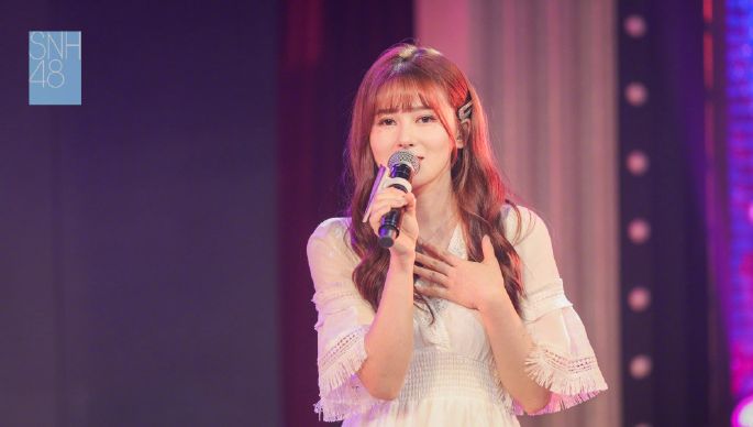 SNH48-温晶婕生日公演结束后晒出美照,感谢大家的支持!