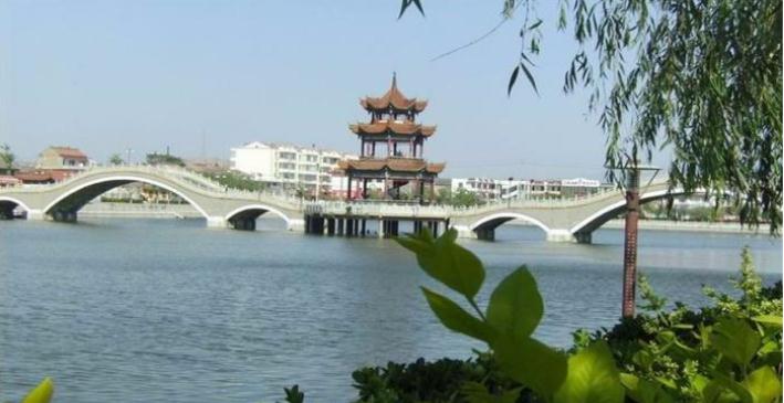 也是我国的历史文化城市,古代这里叫秦阳,地位很高