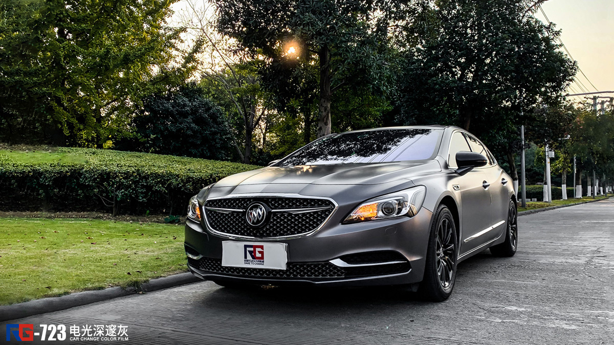 贴膜,小编今天给大家推出的是全网最新的别克君越车身改色膜电光深邃