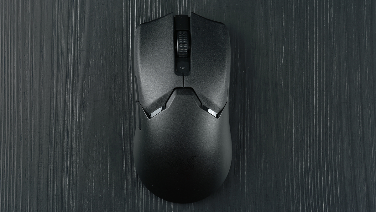 雷蛇毒蝰v2pro轻量化游戏鼠标评测性能巅峰