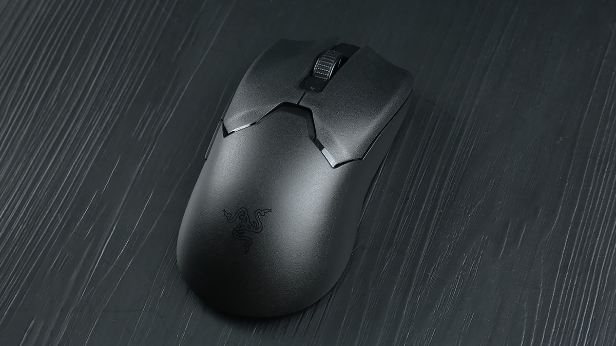 雷蛇毒蝰v2pro轻量化游戏鼠标评测性能巅峰